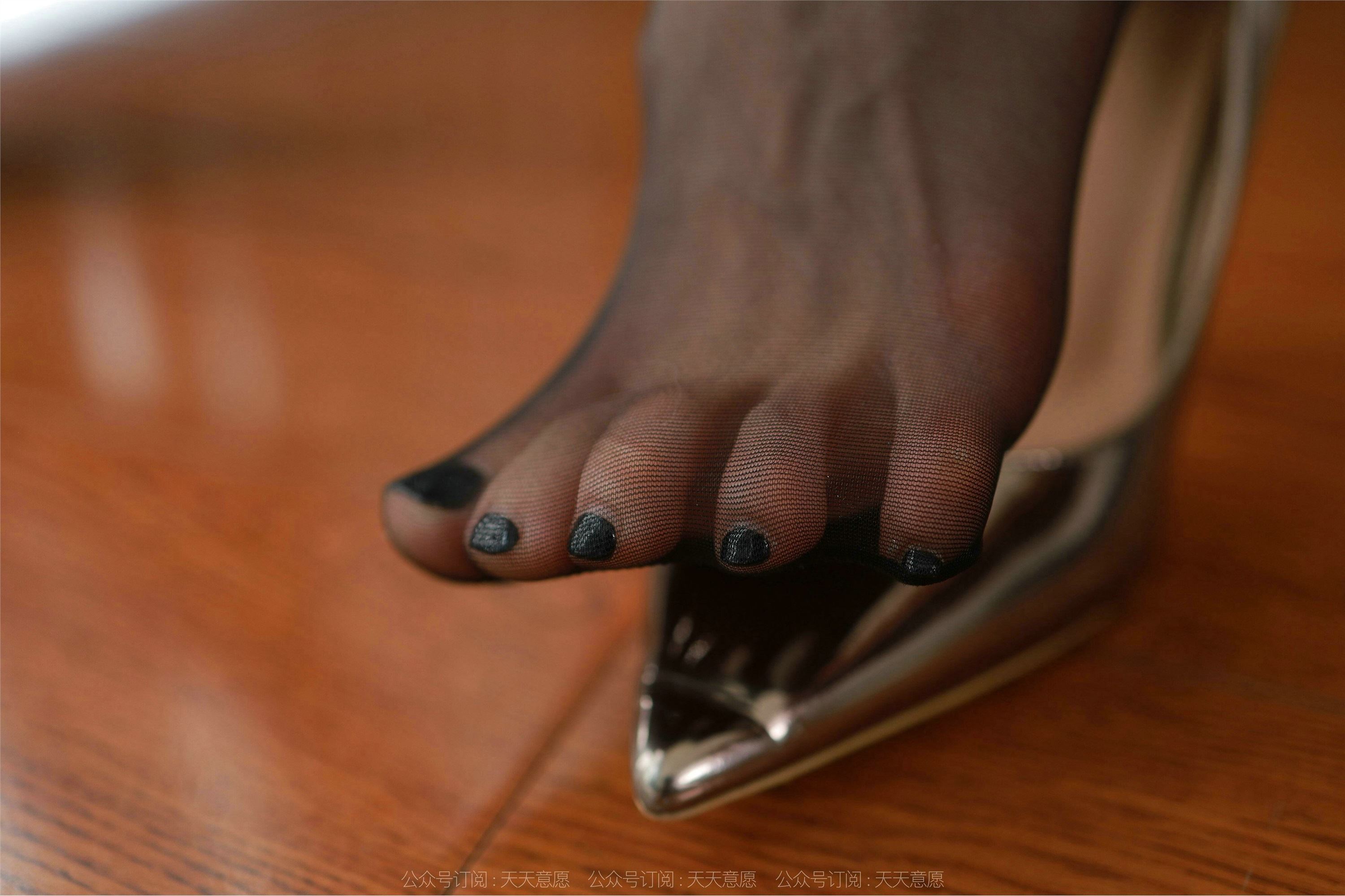 IESS异思趣向  2022.02.09 丝享家1000：小六《狂野嘿丝皮裙》